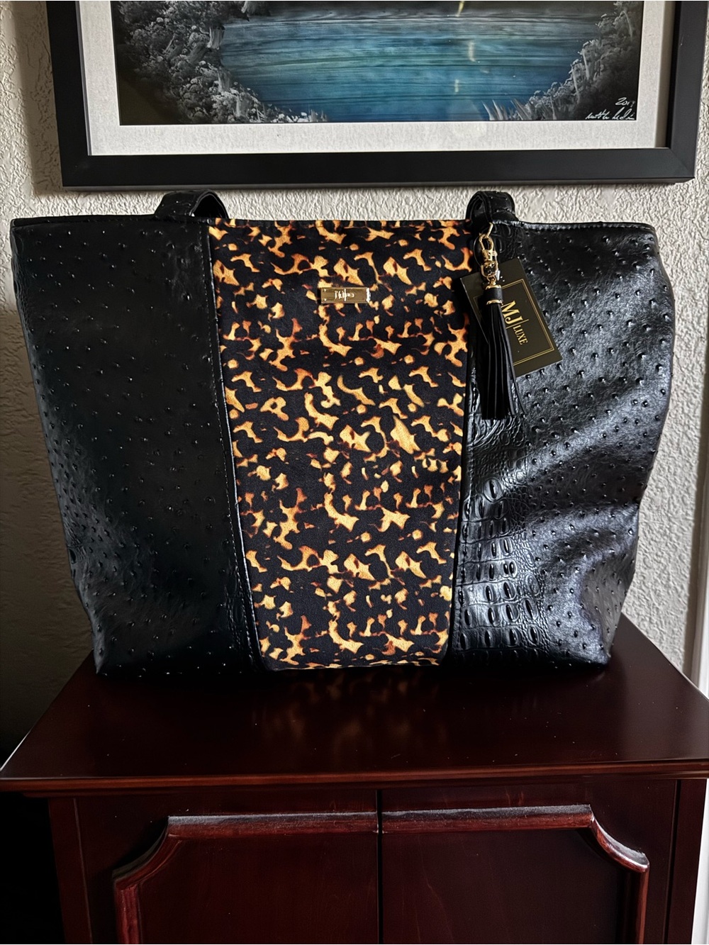 NWT Makeup Junkie Luxe Two faced weekender Bag